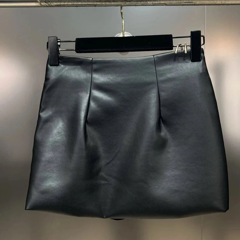 HUNI Metal Buckles Leather Mini Skirt