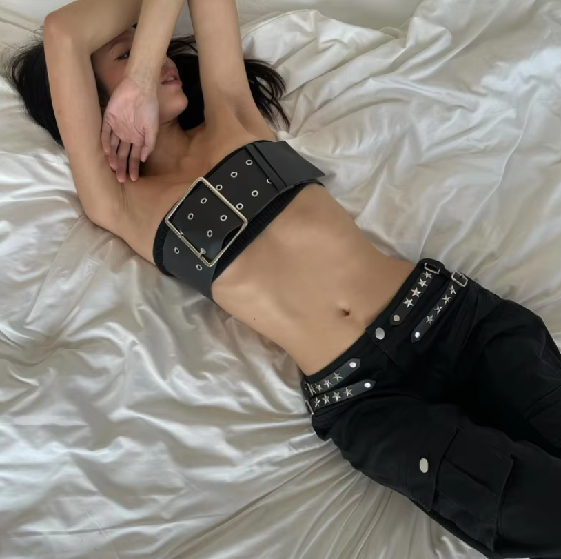 ARUBIA Spicy Girl PU Belt Buckle Crop Top