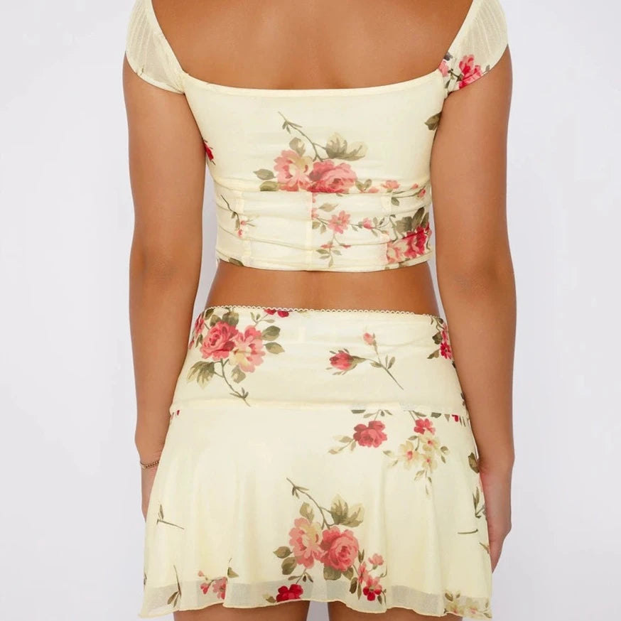DELIA Ditsy Floral Crop Top And Mini Skirt Yellow Y2K Set